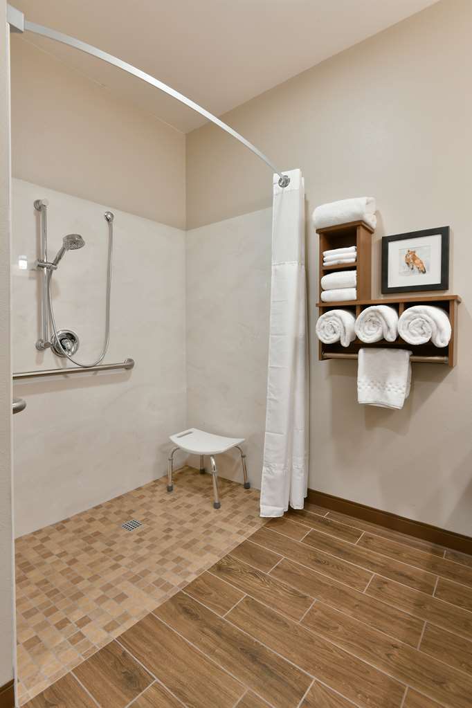Grandstay Hotel & Suites Sisters Quarto foto